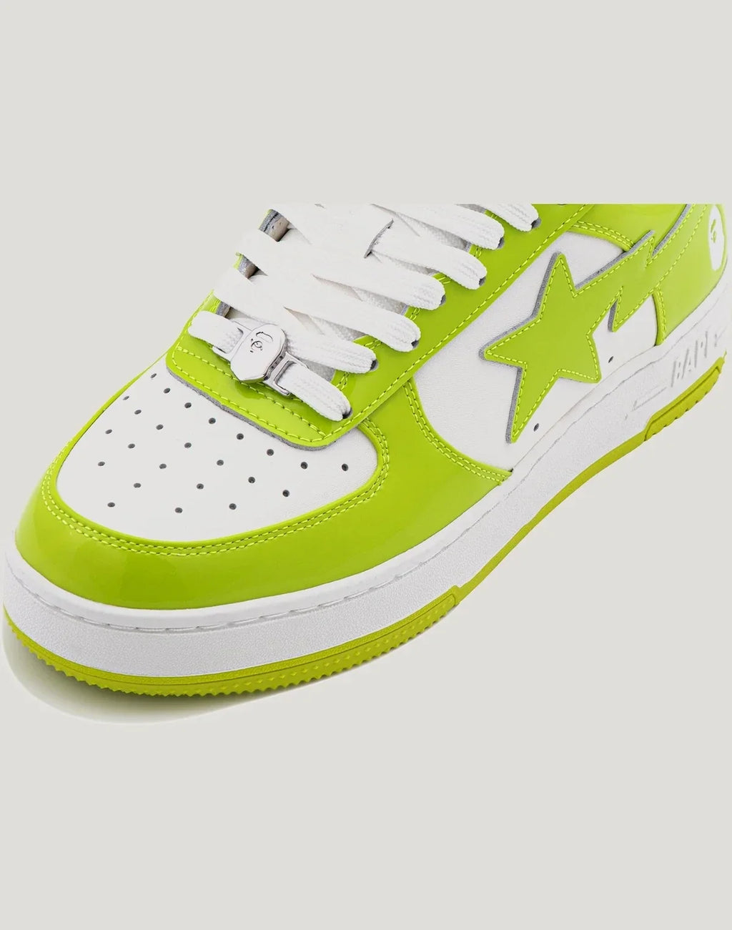 Women's Leather Low Top Sneakers - Green