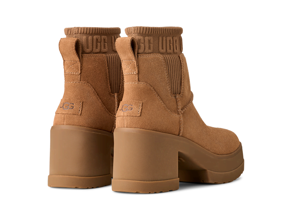 Women's Water-Resistant Chelsea Boot - Chestnut