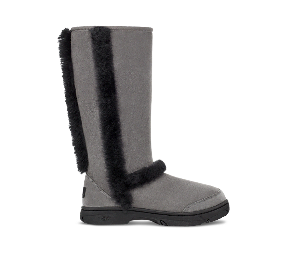 Women's Knee-High Sheepskin Boot - Grey Black