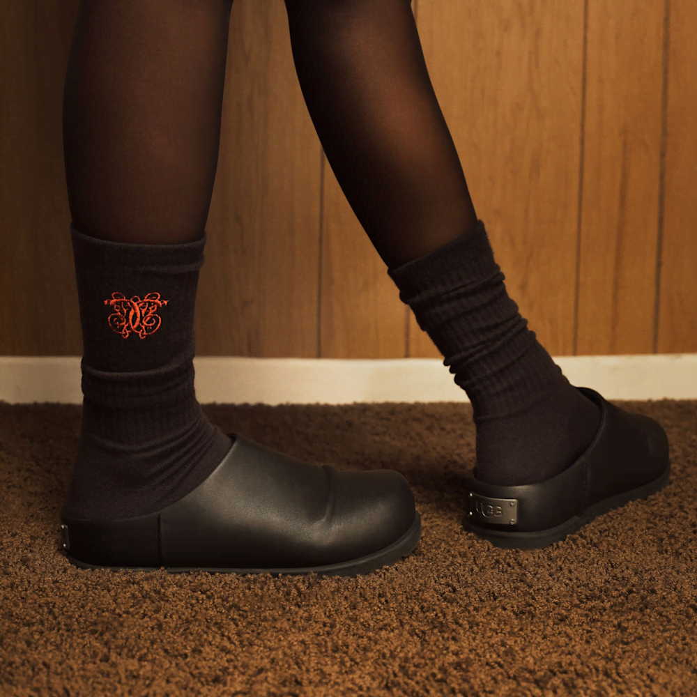 All-Gender Leather Wool-Lined Clog - Black