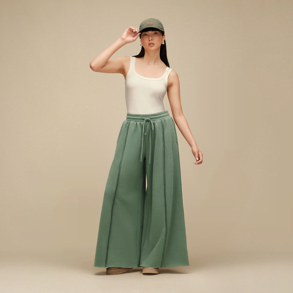Women's Mid-Rise Extra Wide-Leg Fleece Pants - Green